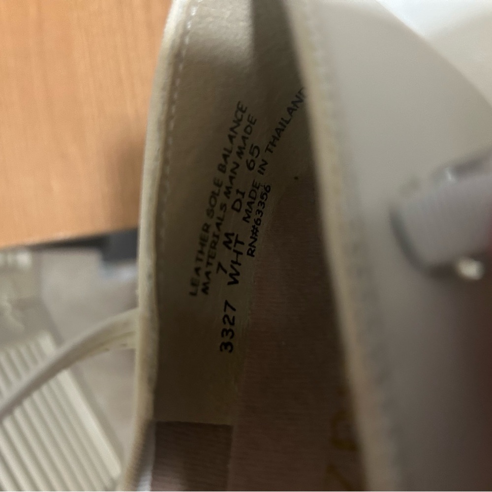 Shoes ' - Picture 3 of 4